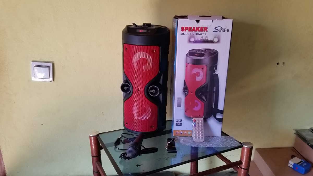 Speaker Sine e avec microphone