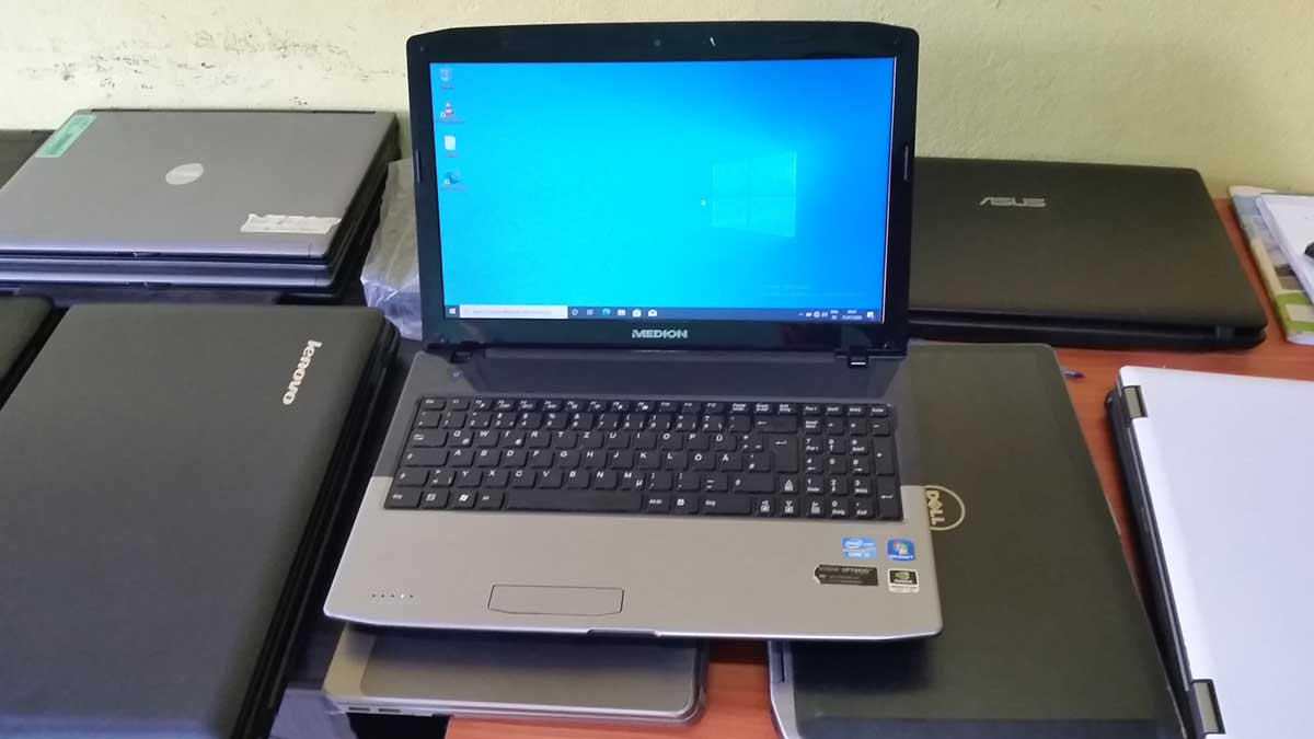 MEDION CORE I7 1go DEDIE
