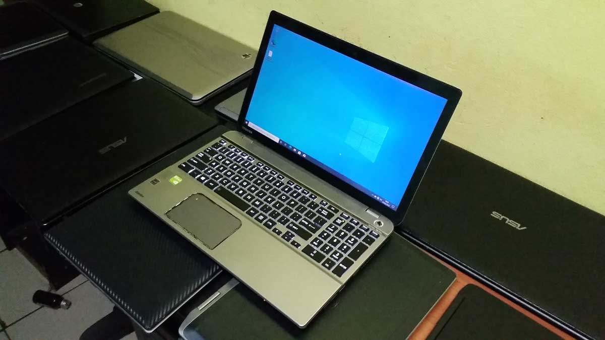 TOSHIBA  P50 CORE I7 4GO DEDIE