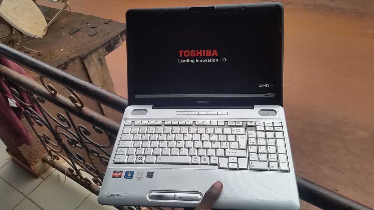 TOSHIBA SATELLITE L500D