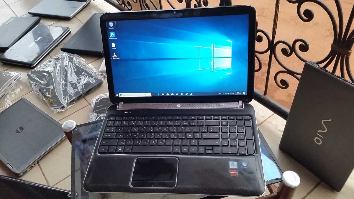 HP Pavillon dm7 CORE I7 HP Pavillon dm7 CORE I7