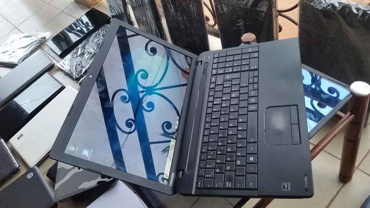TOSHIBA SLIM C50D